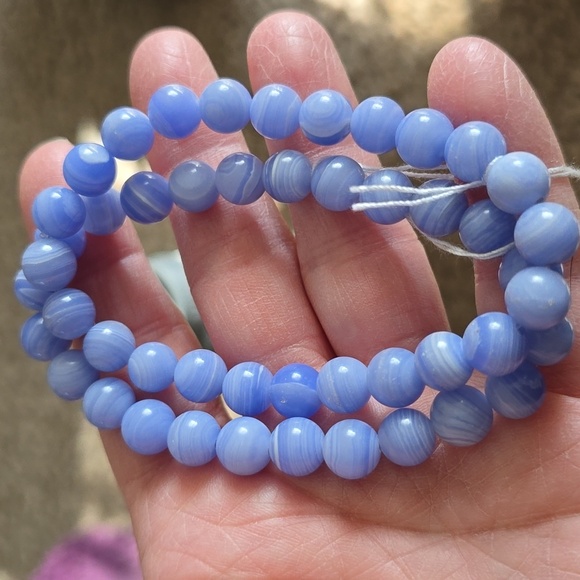 🐰SALE🐰 8mm Blue Lace Agate Bracelet - Picture 2 of 3